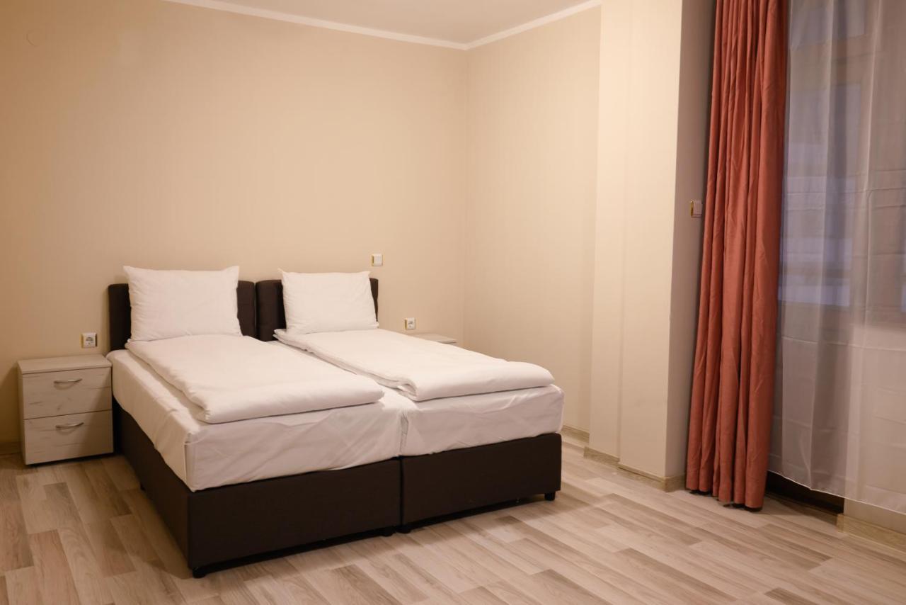 Hotel Leda Sofia Bagian luar foto