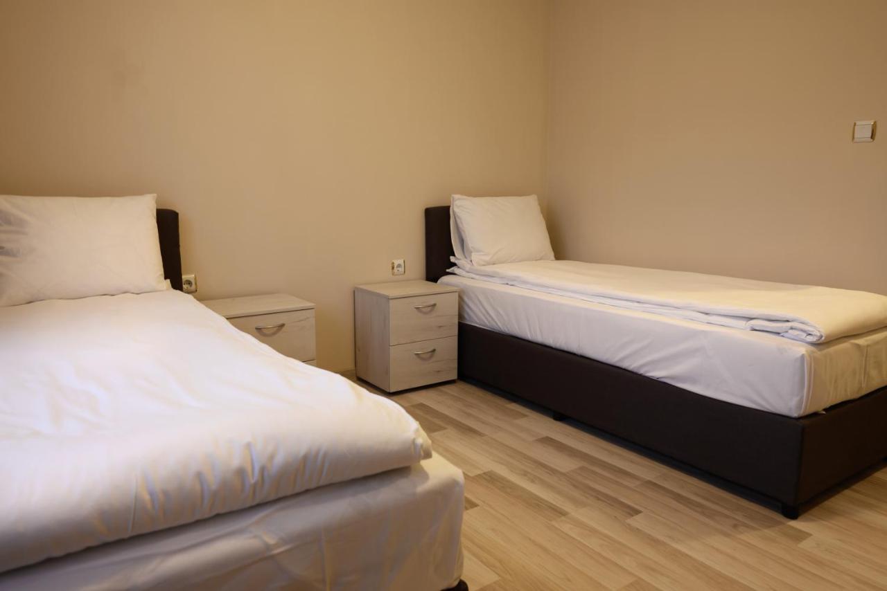 Hotel Leda Sofia Bagian luar foto